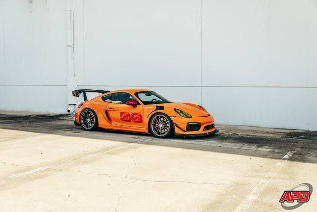 2016 Porsche Cayman GT4