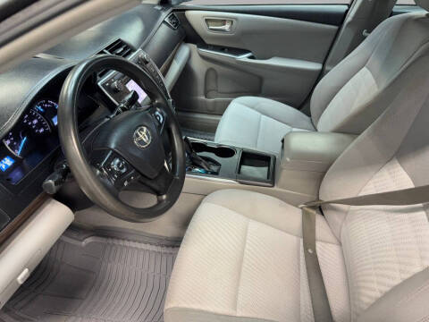 2015 Toyota Camry LE