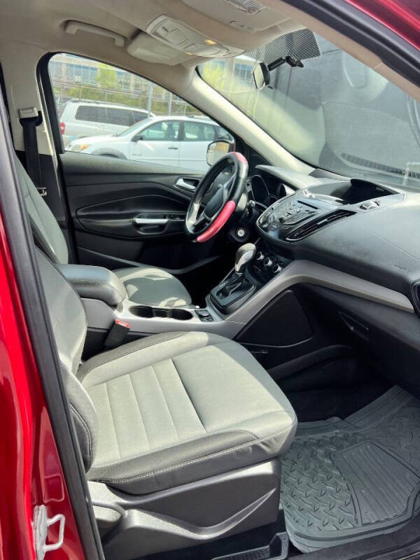 2016 Ford Escape SE