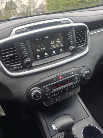 2019 Kia Sorento LX