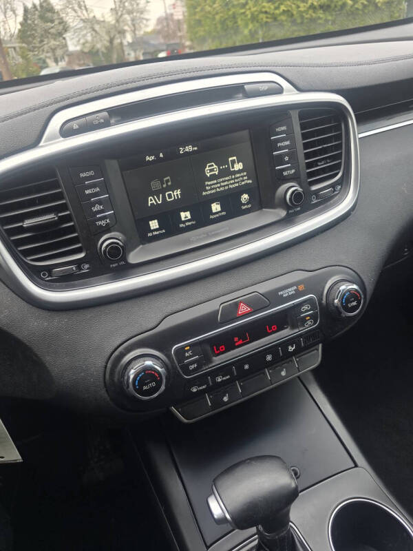 2019 Kia Sorento LX