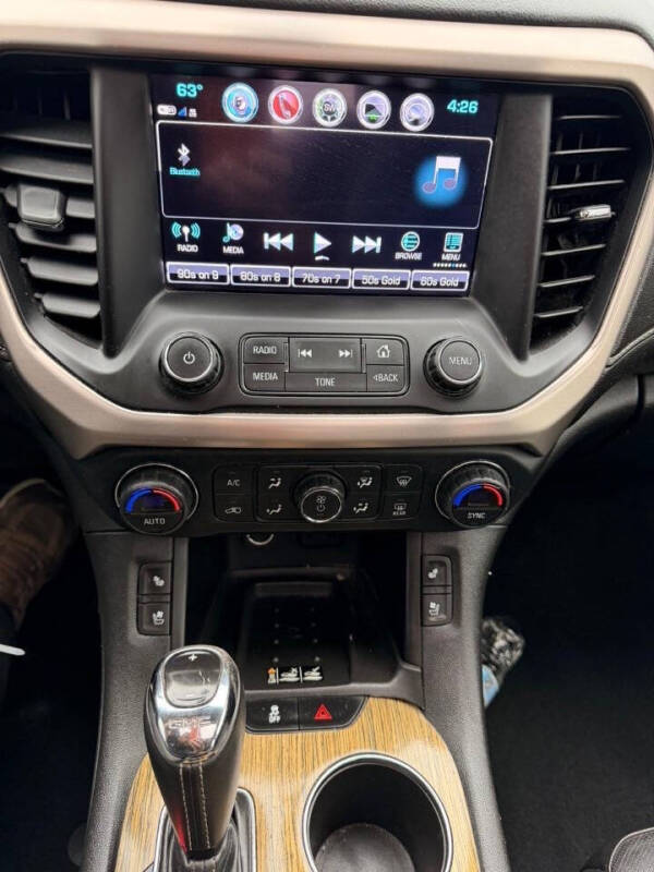 2017 GMC Acadia Denali