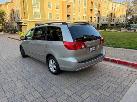 2010 Toyota Sienna