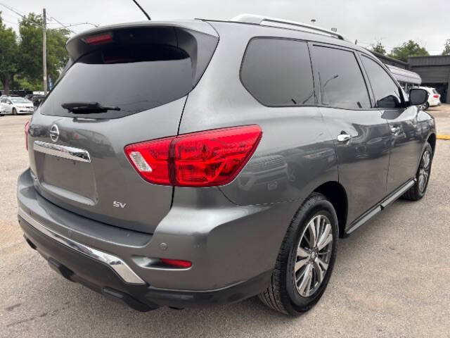 2018 Nissan Pathfinder SV