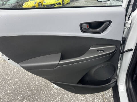 2020 Hyundai Kona SEL Plus