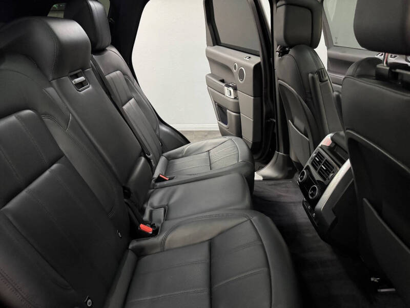 2021 Land Rover Range Rover Sport HSE Silver Edition