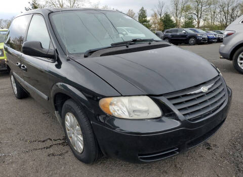 2006 Chrysler Town and Country for sale at Penn American Motors LLC in Emmaus PA