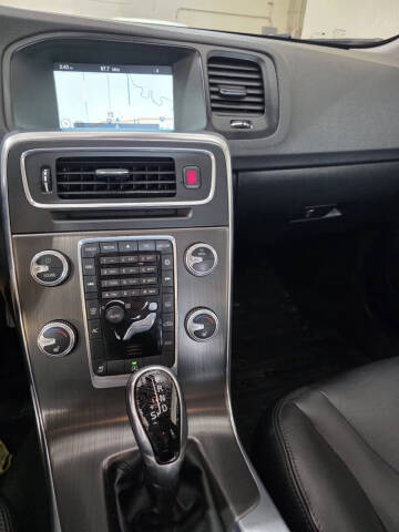 2016 Volvo V60 T5 Drive-E Premier