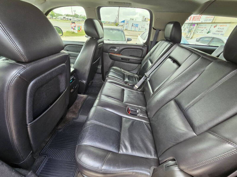2011 Chevrolet Suburban LT