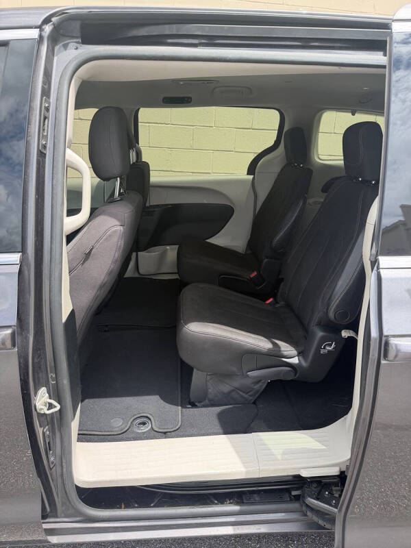 2017 Chrysler Pacifica Touring