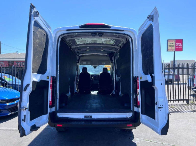 2023 Ford Transit