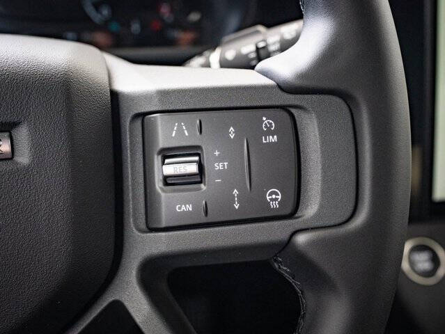 2026 Land Rover Defender 110 P300 S