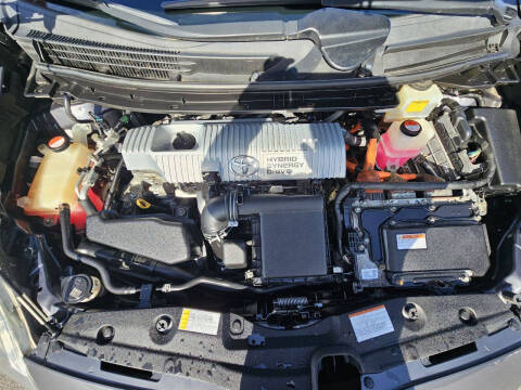 2015 Toyota Prius Two