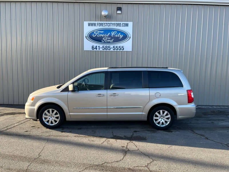 2013 Chrysler Town and Country Touring
