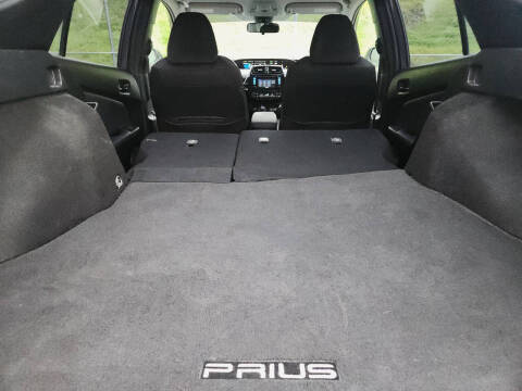 2019 Toyota Prius LE