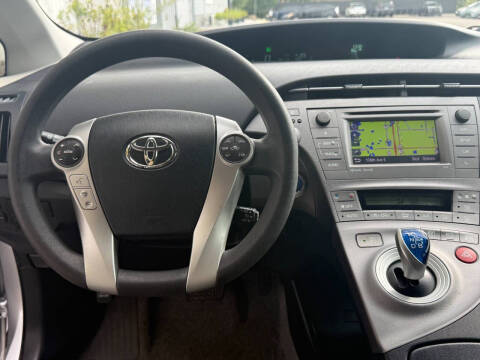 2013 Toyota Prius Three