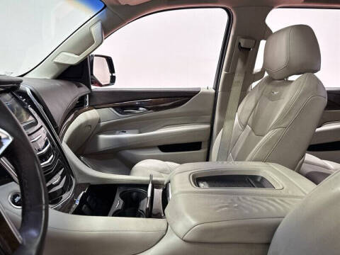 2016 Cadillac Escalade ESV Luxury Collection