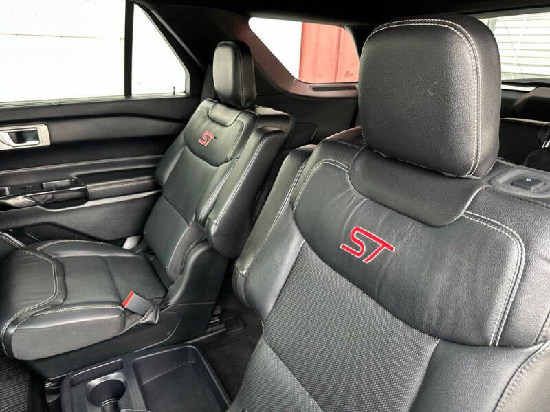 2021 Ford Explorer ST