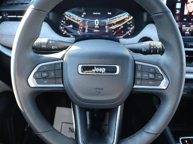 2023 Jeep Compass Latitude Lux