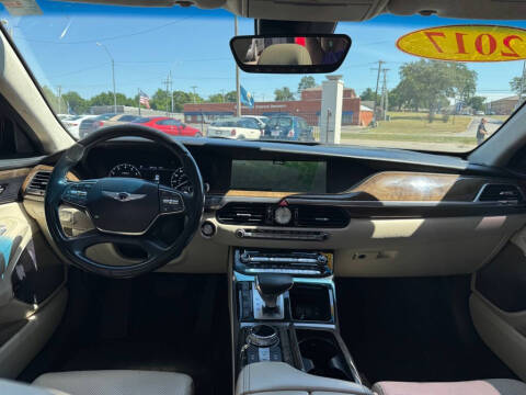 2017 Genesis G90