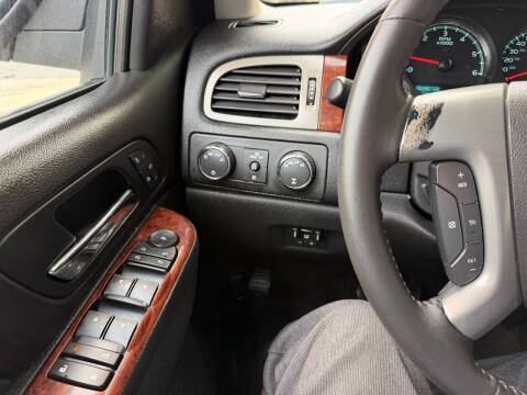 2011 Chevrolet Avalanche LT