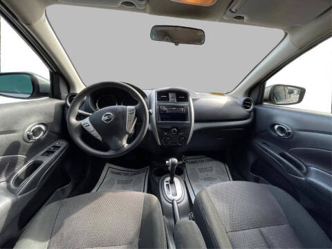 2018 Nissan Versa
