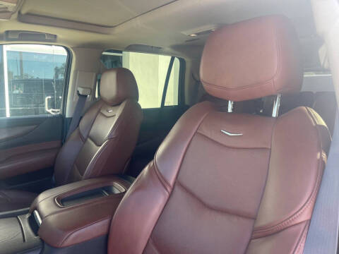 2015 Cadillac Escalade Luxury