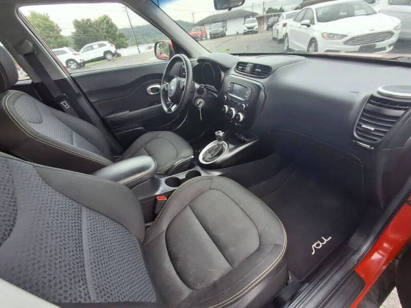 2016 Kia Soul +