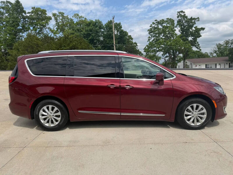 2018 Chrysler Pacifica Touring L