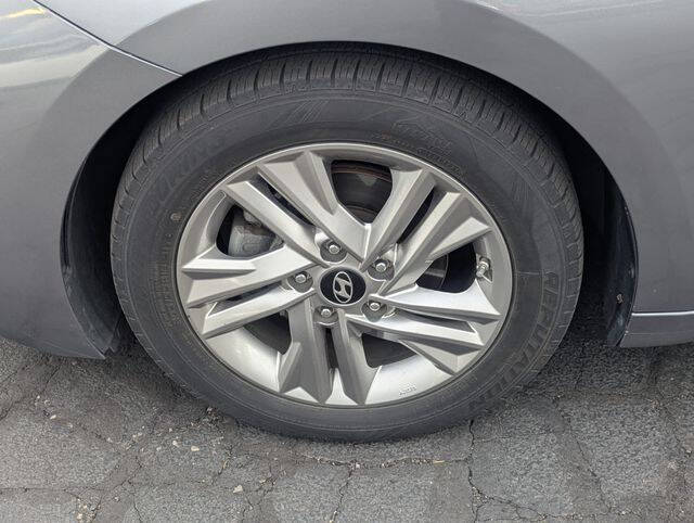 2019 Hyundai Elantra SEL