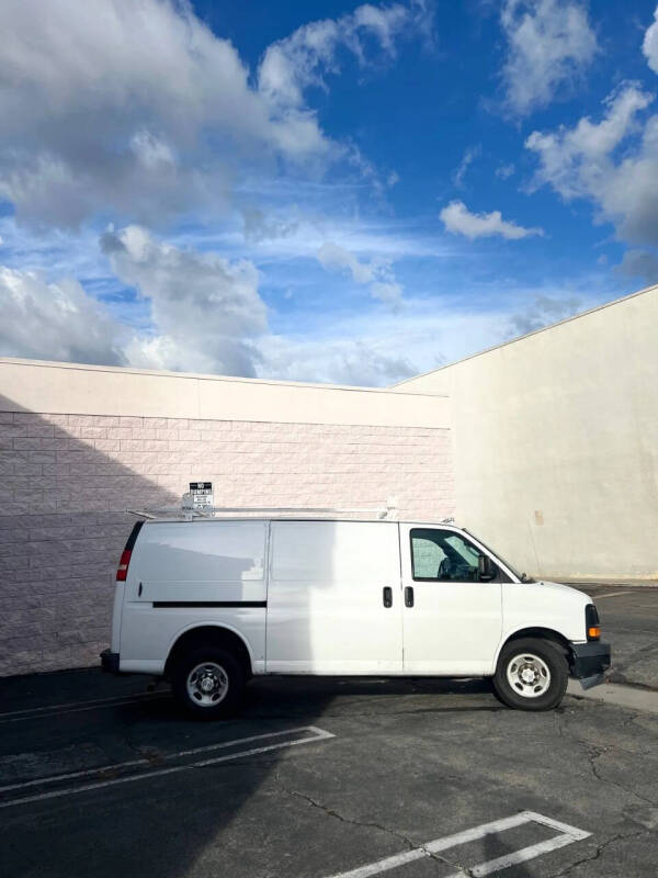 2017 Chevrolet Express 2500