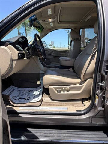 2012 Cadillac Escalade Luxury