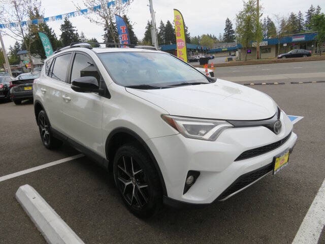 2017 Toyota RAV4 SE