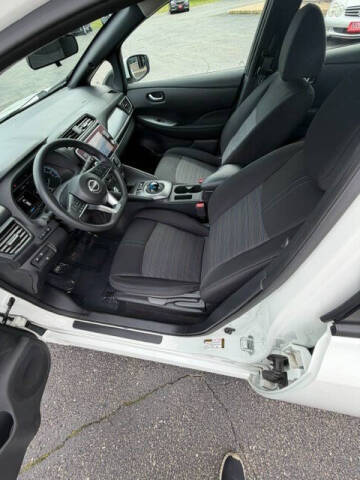 2023 Nissan LEAF S