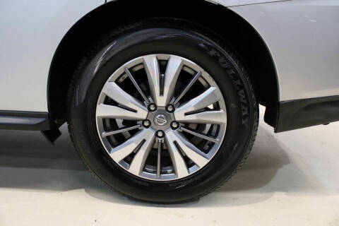 2020 Nissan Pathfinder SL