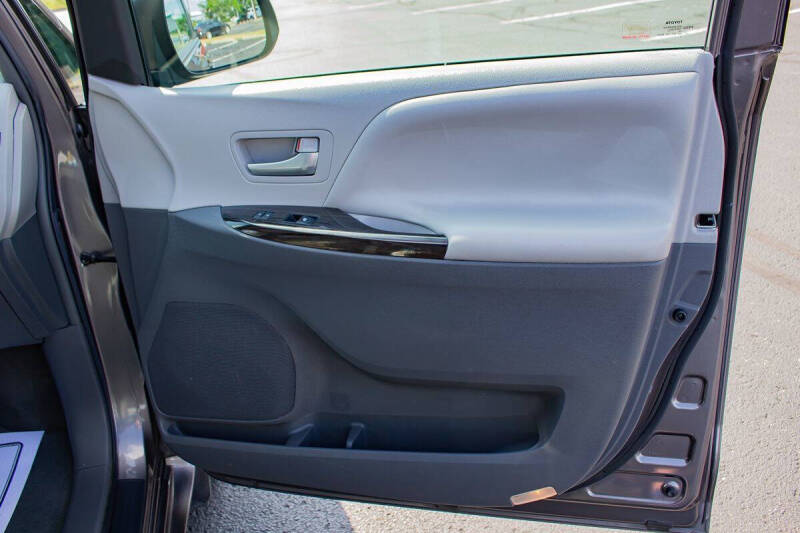 2017 Toyota Sienna