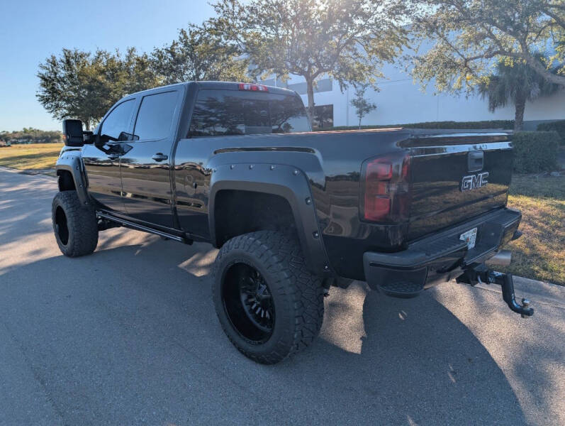 2017 GMC Sierra 2500HD Denali
