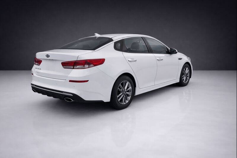 2020 Kia Optima LX