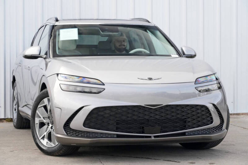 2024 Genesis GV60 Standard