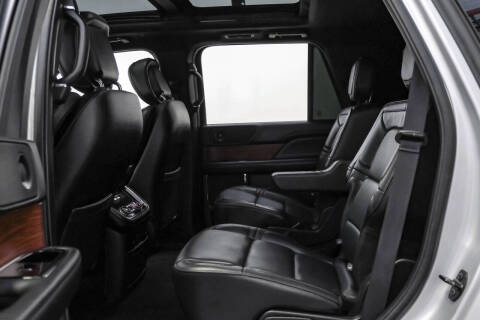 2018 Lincoln Navigator Select