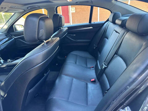 2011 BMW 5 Series 528i