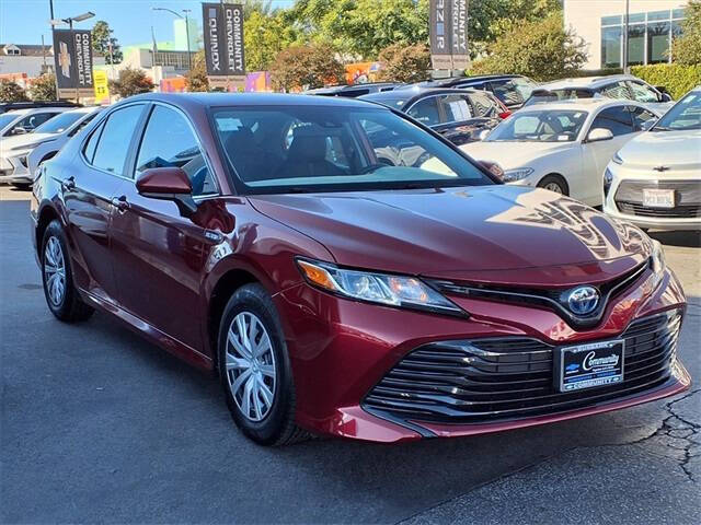 2020 Toyota Camry Hybrid LE