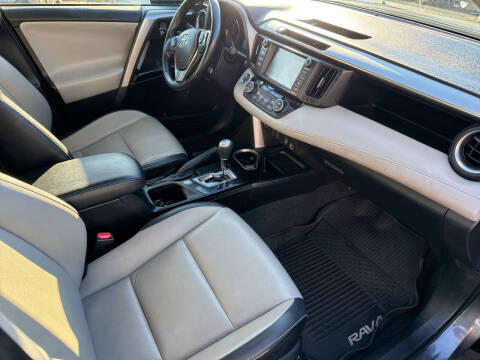 2016 Toyota RAV4 Hybrid Limited