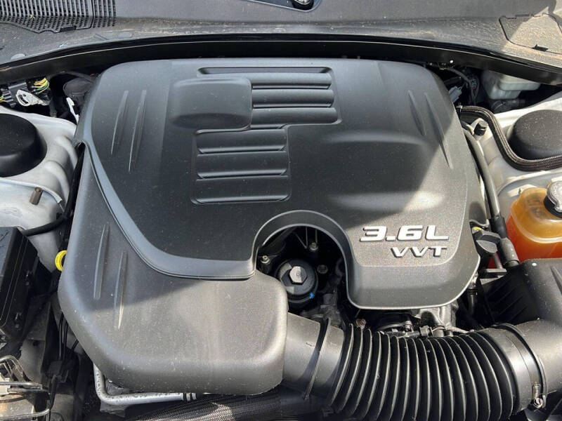2011 Chrysler 300 Limited