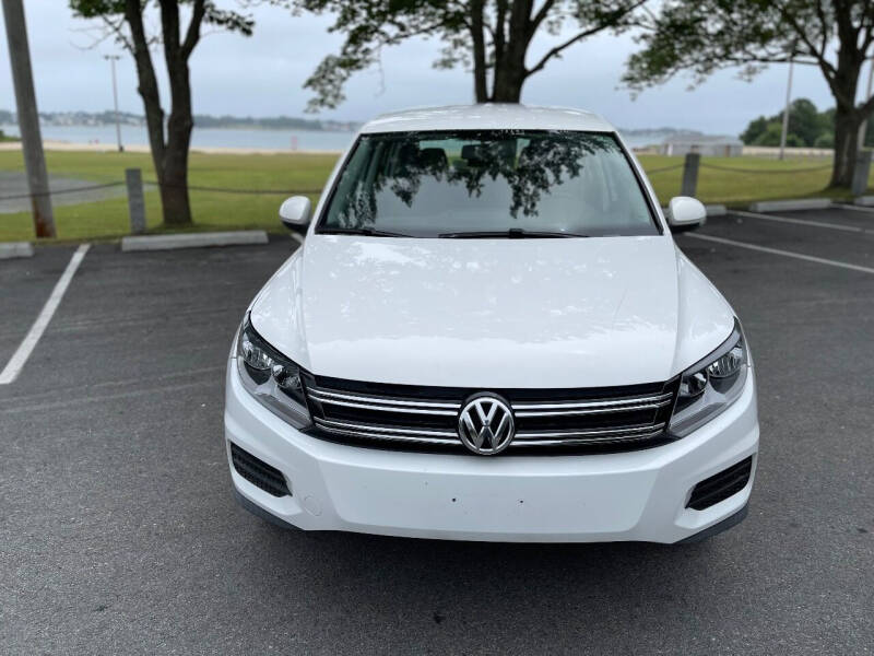 2012 Volkswagen Tiguan for sale at iDrive in New Bedford MA
