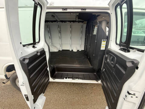 2021 Chevrolet Express 2500