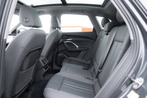 2025 Audi Q5 quattro Premium Plus TFSI