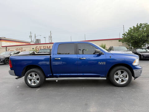 2017 RAM 1500 SLT
