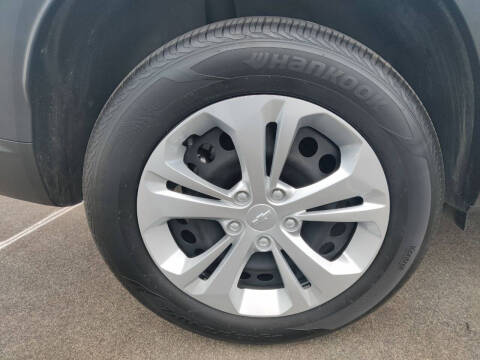 2025 Chevrolet Trax LS