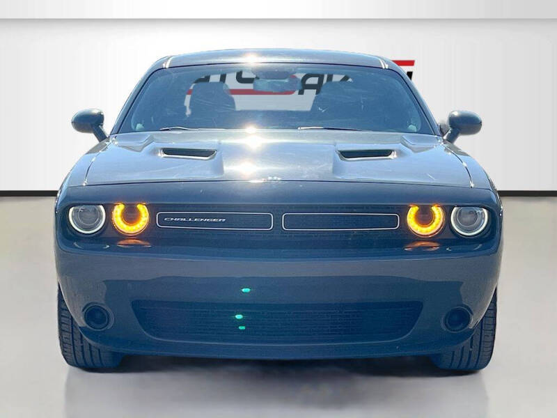 2017 Dodge Challenger SXT